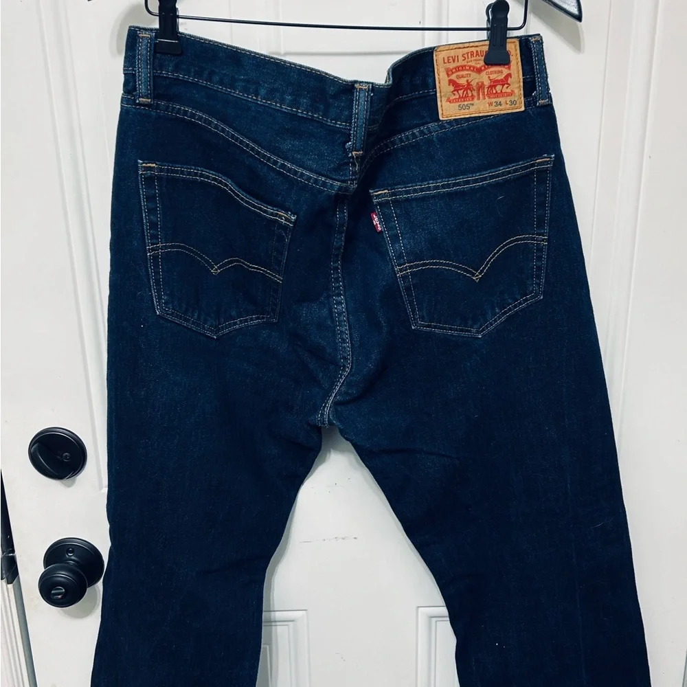 NWOT 505 LEVI’s Blue Jeans Dark Wash Measures   w 34   L 30 - Picture 4 of 9